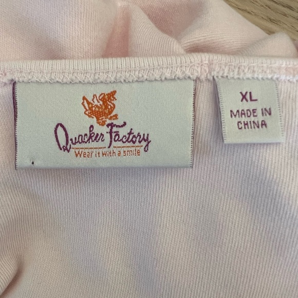 Quacker Factory Top / Embroidered Bee Heart / grannycore /Pink /Size: XL - Picture 5 of 6